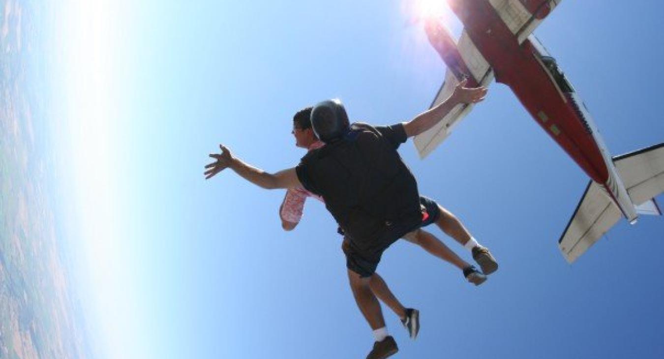 Sky diving